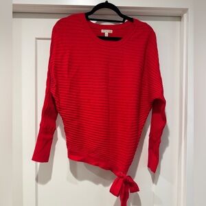 GB Gianni Bini red crewneck sweater, bow hem